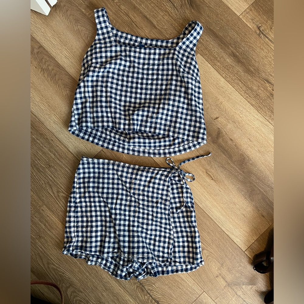 Old Navy Navy and White Checkered Lounge Pants